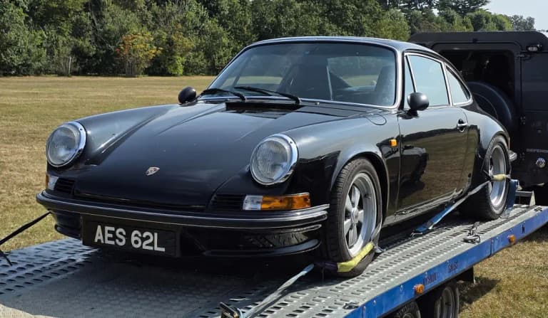 Black air cooled Porsche 911 Carrera 3.2 G-body coupe