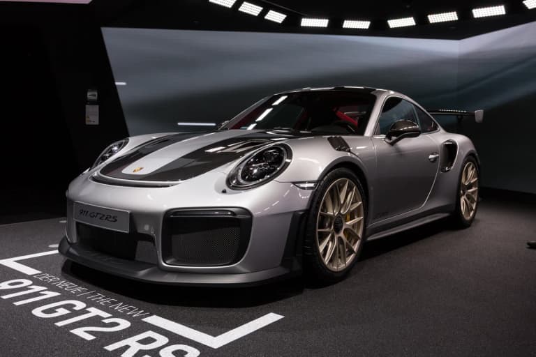 Silver Porsche 911 (991) GT2 RS