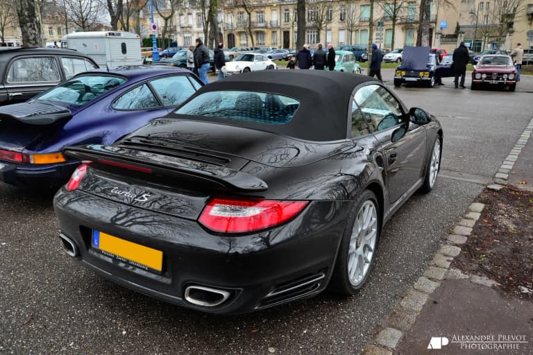 Black Porsche 911 (997) Turbo S Cabriolet