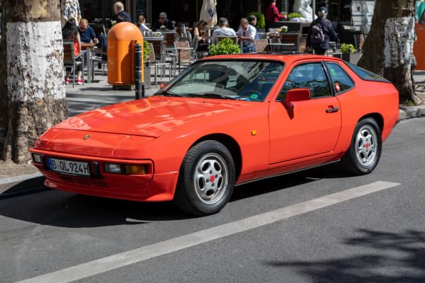 Porsche 924 – The Front-Engine Revolution