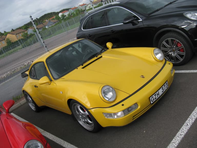 Yellow Porsche 911 (964) Turbo 3.6