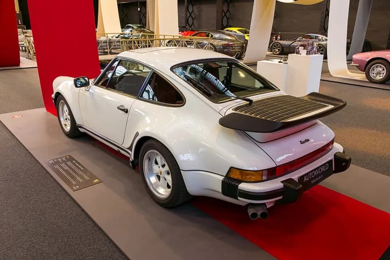 Porsche 911 Turbo 930