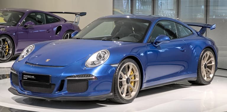 Blue Porsche 911 (991) GT3 with rear wing