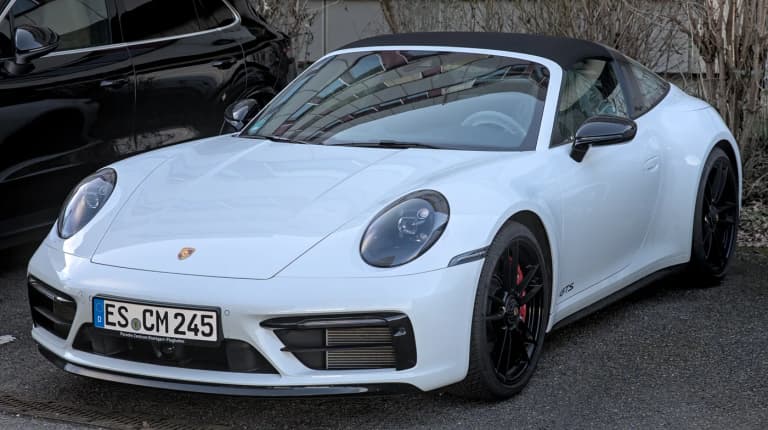 White Porsche 911 (992) Targa 4 GTS