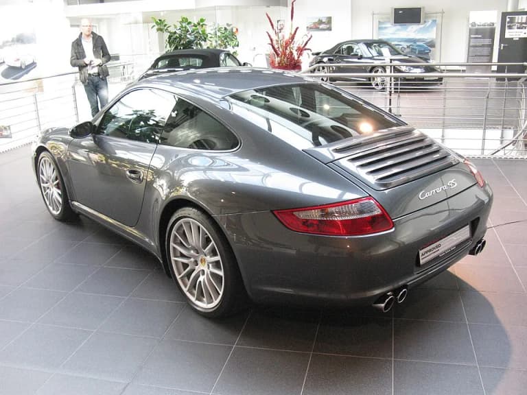 Porsche 911 (997) Carrera 4S (8084156806).jpg