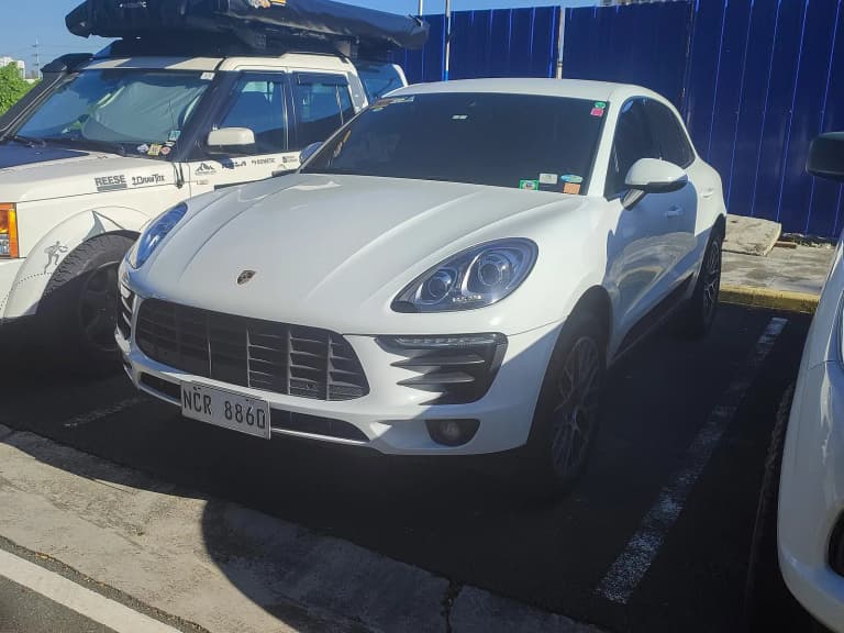 White 2017 Porsche Cayenne Turbo from the facelifted 958 generation.