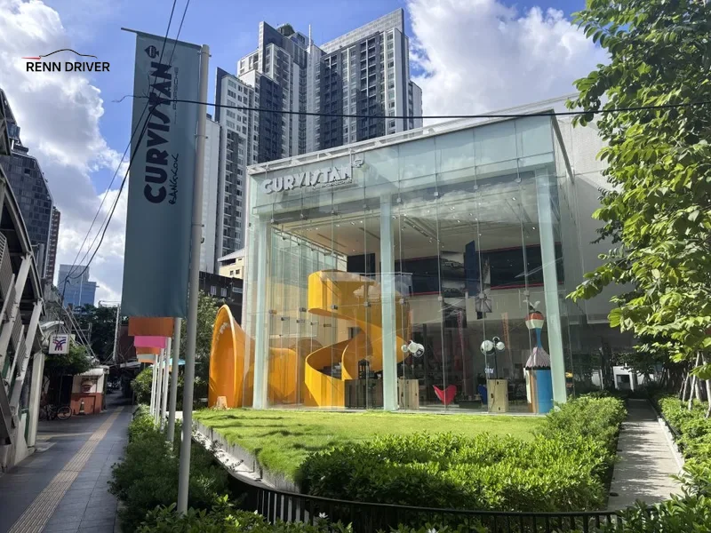Entrance to Curvistan in Bangkok