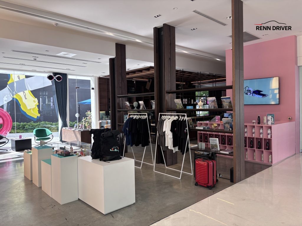 Things to buy at Curvistan