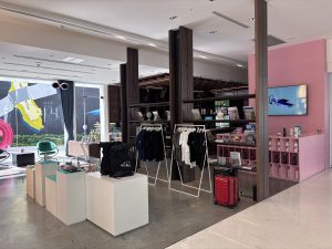 Things to buy at Curvistan