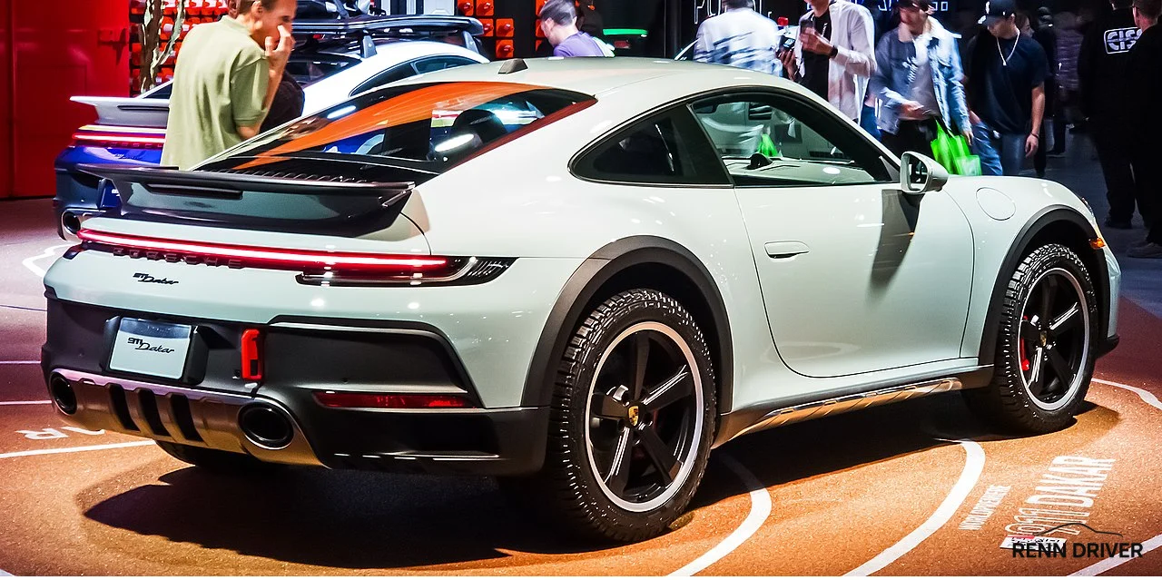 Porsche 911 Dakar rear view