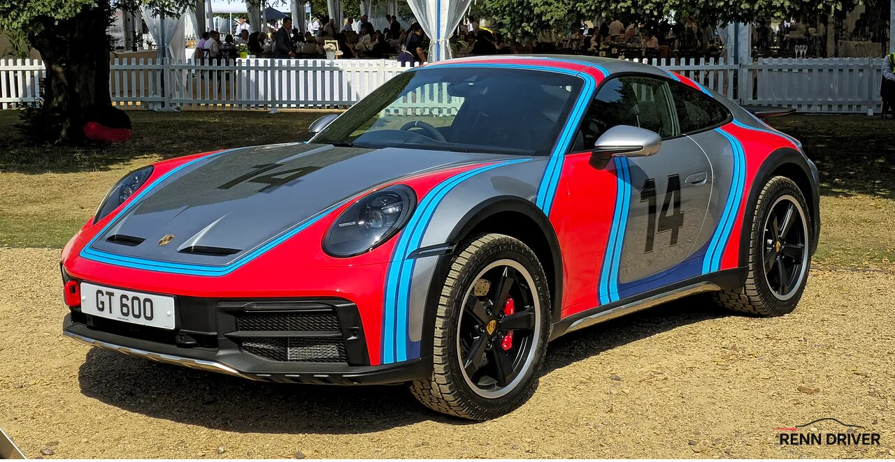 Porsche 911 Dakar in white