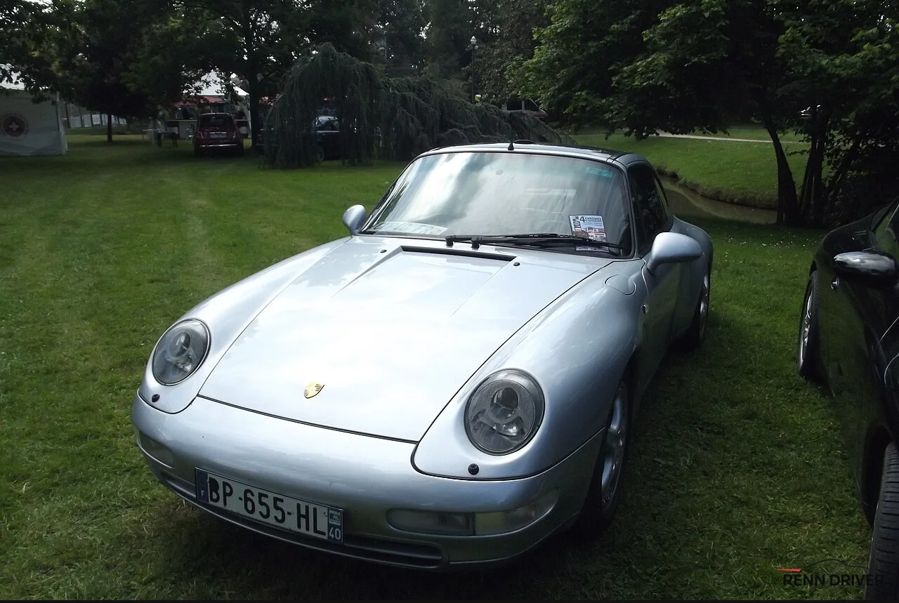 Porsche 993 Targa with glass roof panel