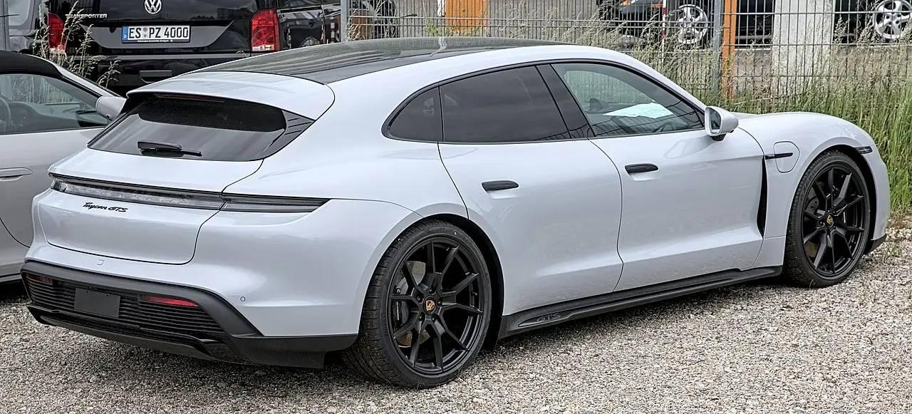 Porsche Taycan Sport Turismo GTS