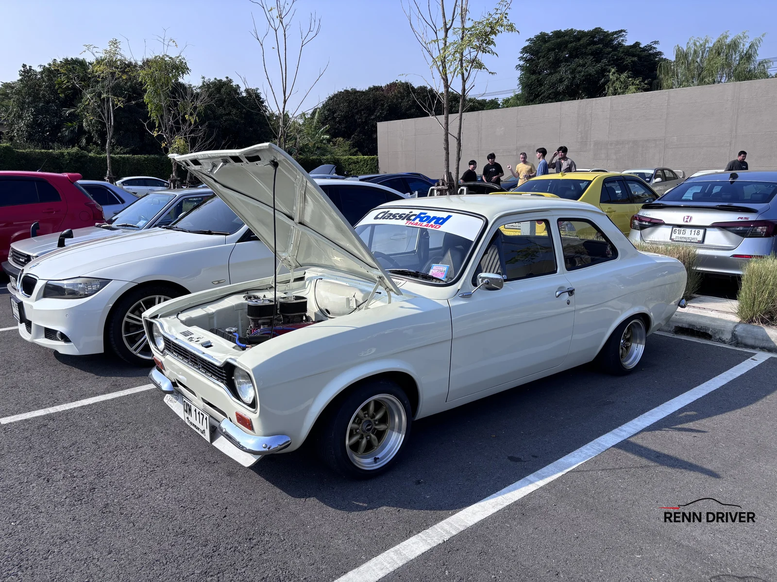 White Ford Escort Mk1 with hood open