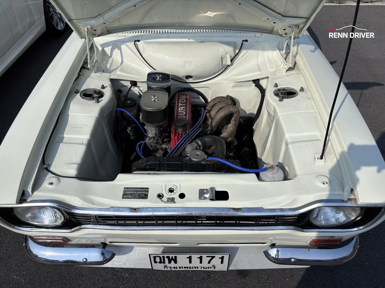 Ford Escort Mk1 engine bay detail