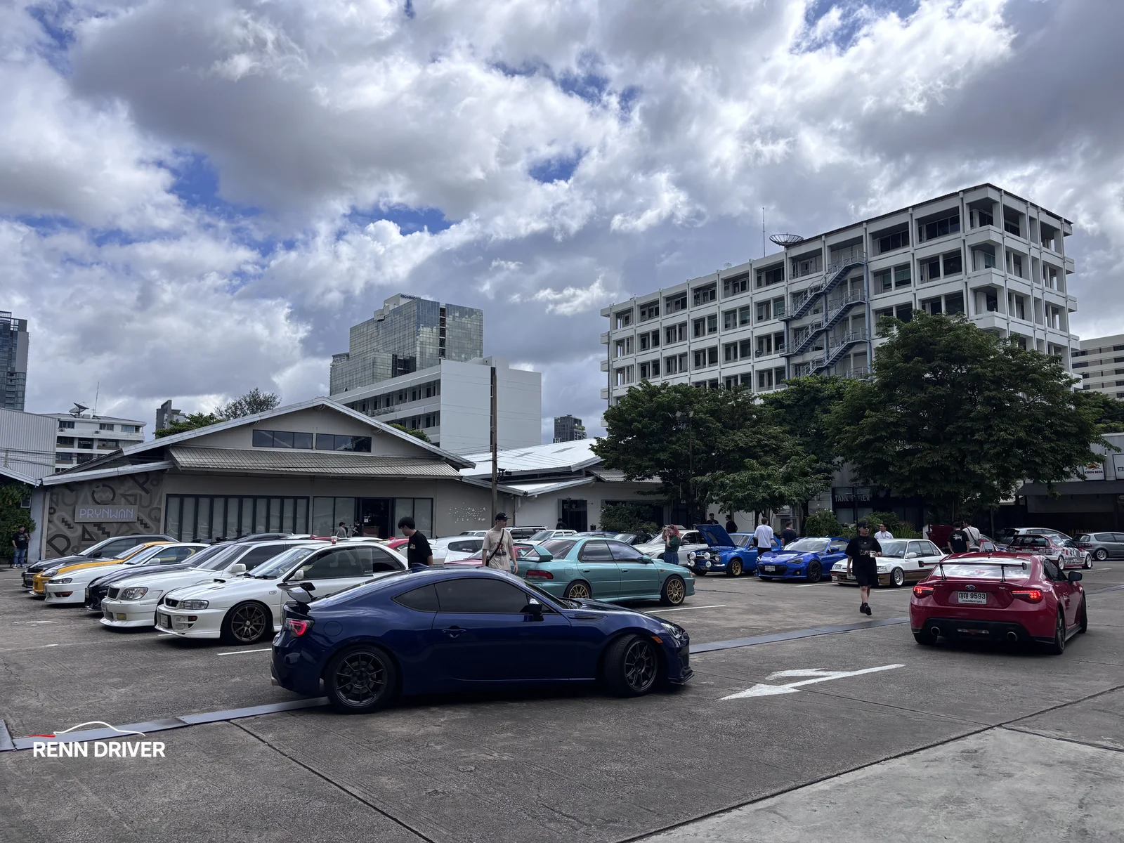 Wide shot of Rising Sunday car meet