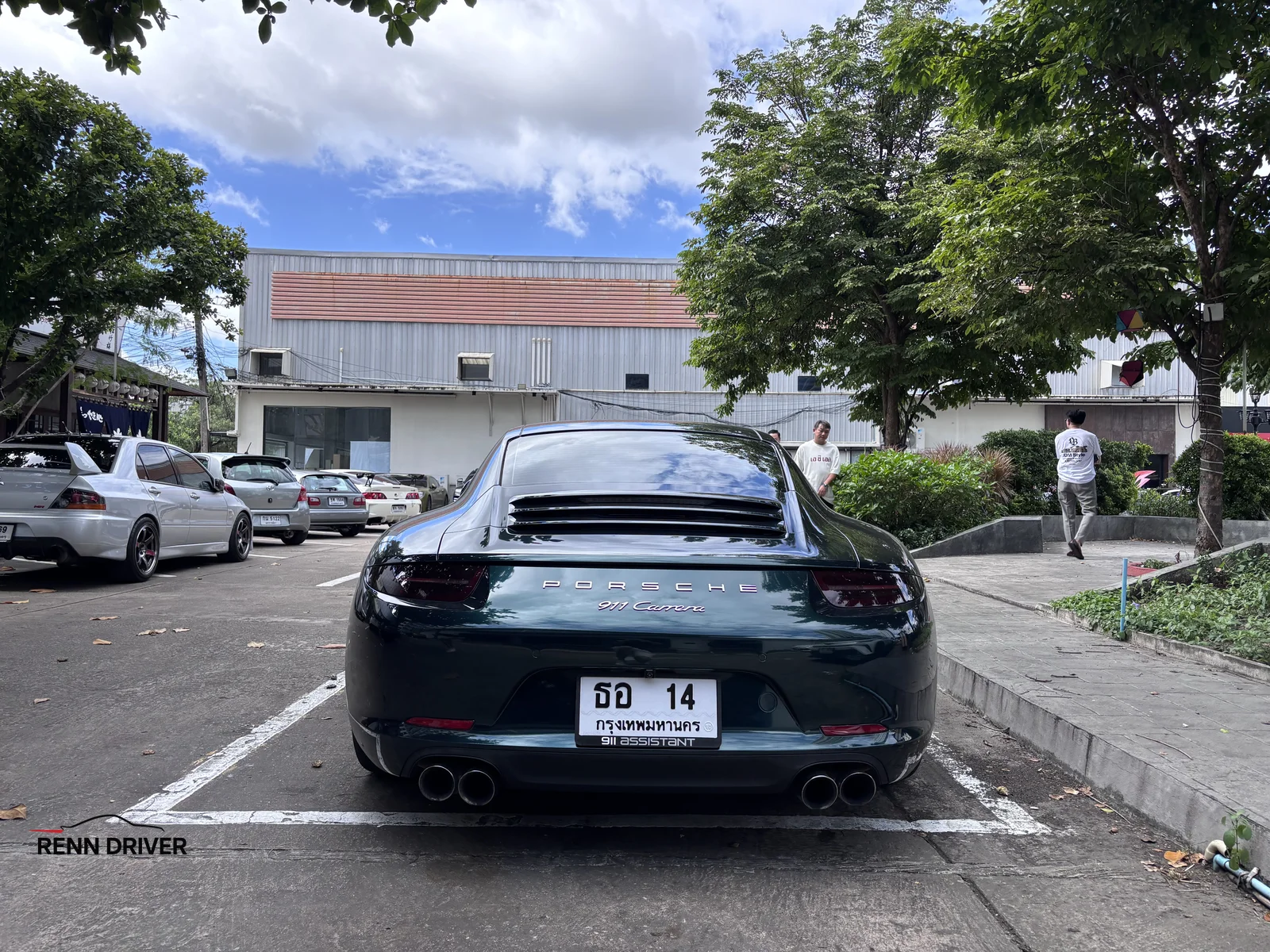 Dark green Porsche 991 rear view