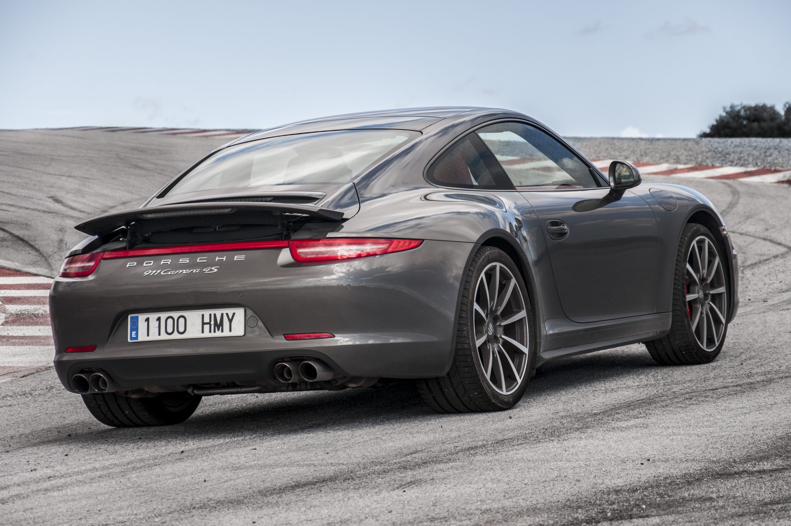 Porsche 991 - The 911 That Got It Just Right - Renn Driver